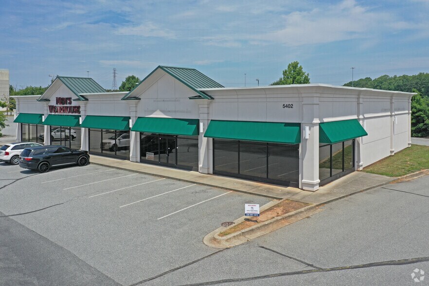 5402 Hornaday Rd, Greensboro, NC à louer - Photo principale - Image 1 de 5