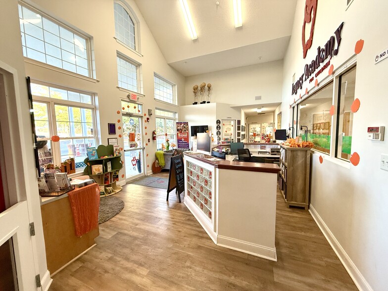 3515 Sugarloaf Pky, Lawrenceville, GA for sale - Interior Photo - Image 3 of 25