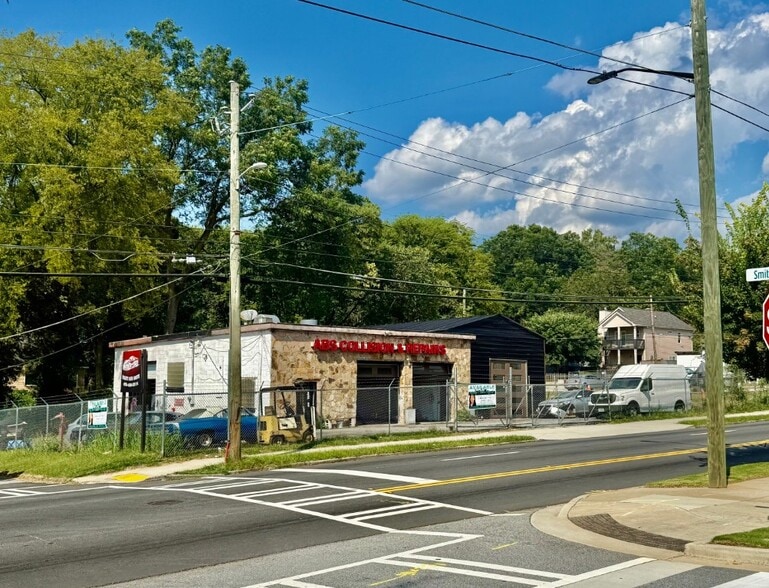 Corner of University Ave & Smith St, Atlanta, GA for sale - Building Photo - Image 2 of 3