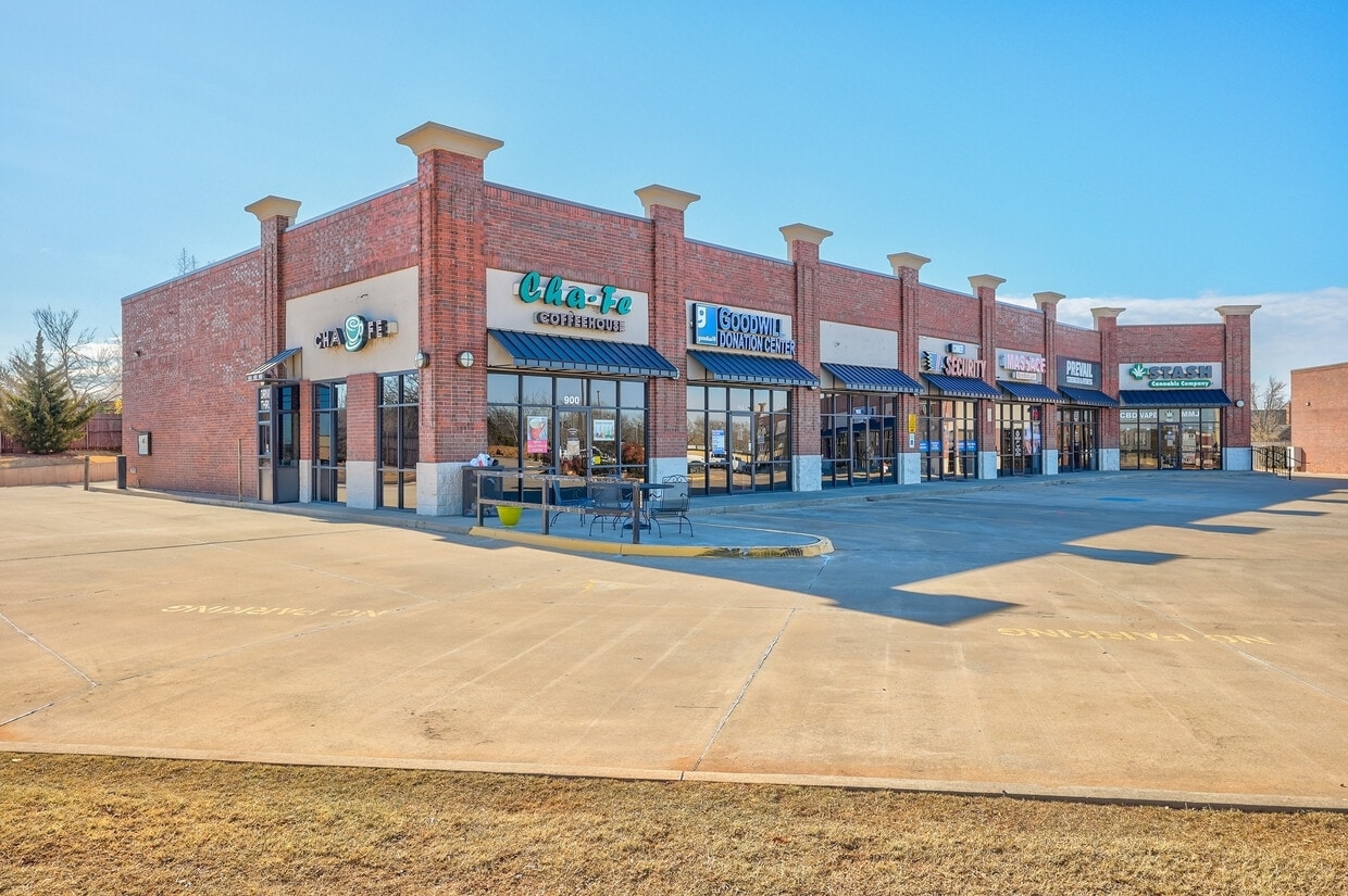 900-1016 NW 150th St, Edmond, OK for lease Primary Photo- Image 1 of 7