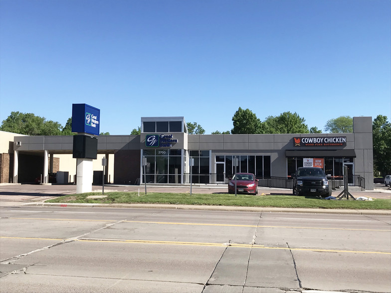 2700 W 41st St, Sioux Falls, SD for sale - Building Photo - Image 1 of 1