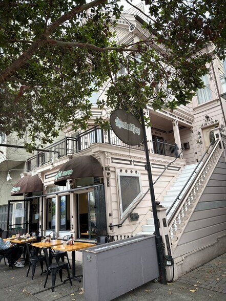 1323 Columbus Ave, San Francisco, CA à louer - Photo du bâtiment - Image 2 de 13