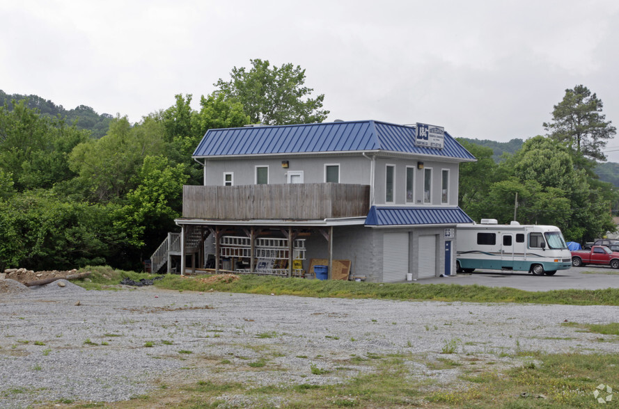 2016 Dayton Blvd, Chattanooga, TN for sale - Building Photo - Image 3 of 25