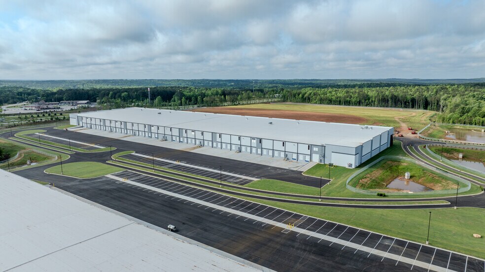 89 Pegasus Pky, Lagrange, GA à louer - Photo du bâtiment - Image 1 de 6