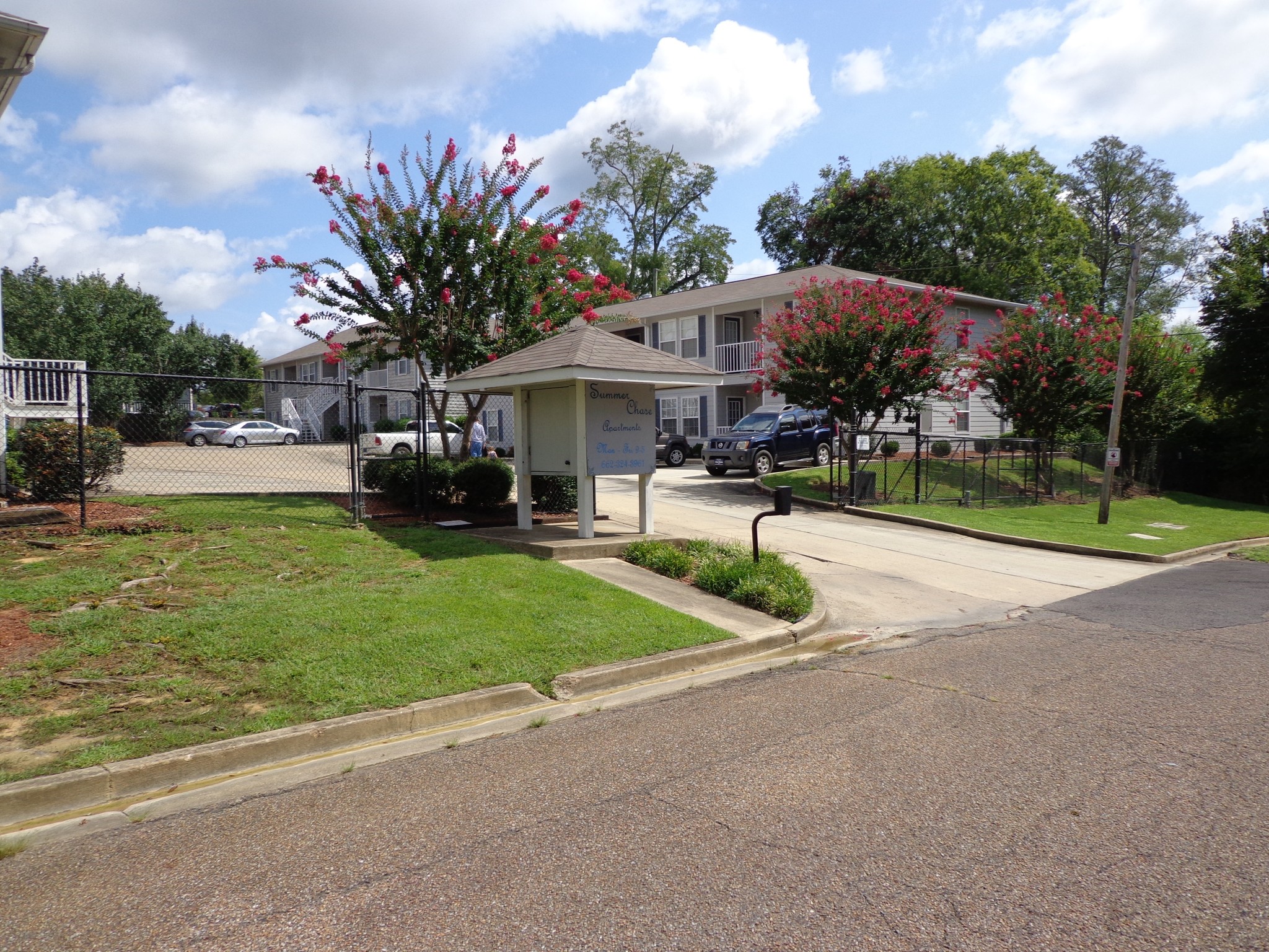 300 Carver Dr, Starkville, MS à vendre Photo du bâtiment- Image 1 de 1