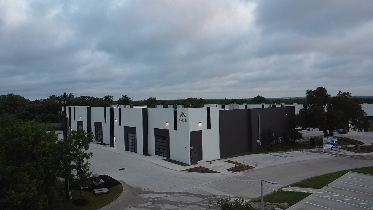 12332 Ranch Road 620, Cedar Park, TX à louer Photo du bâtiment- Image 1 de 10