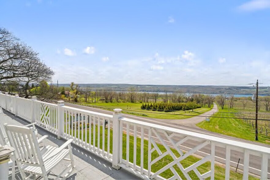 5218 State Route 414, Hector, NY à vendre - Photo du bâtiment - Image 3 de 31