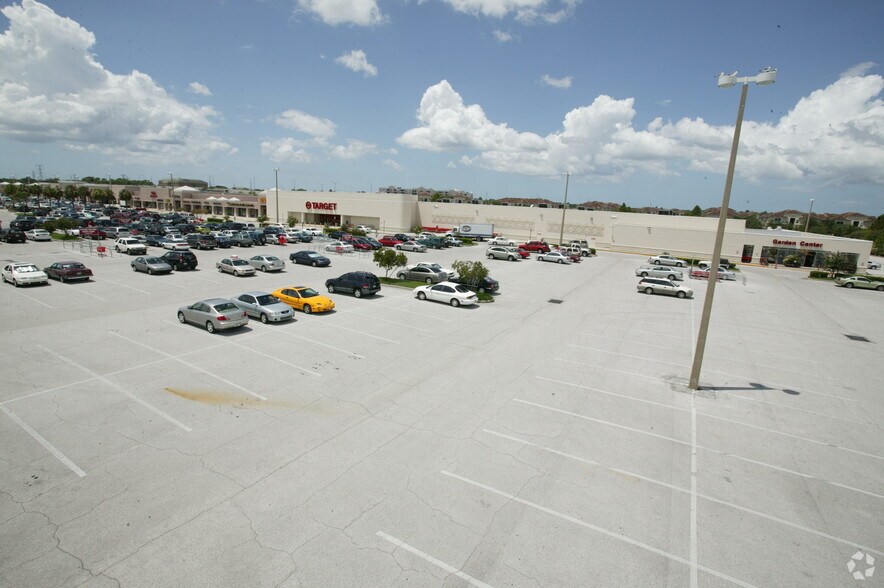 300-900 E Lake Rd, Palm Harbor, FL à louer - Photo du bâtiment - Image 2 de 30