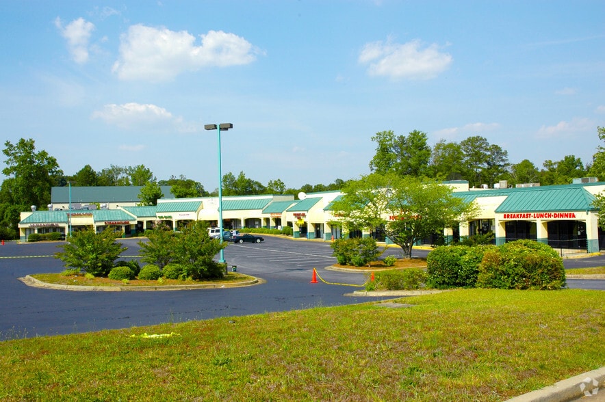 3920 Canton Rd, Marietta, GA for lease - Building Photo - Image 3 of 4