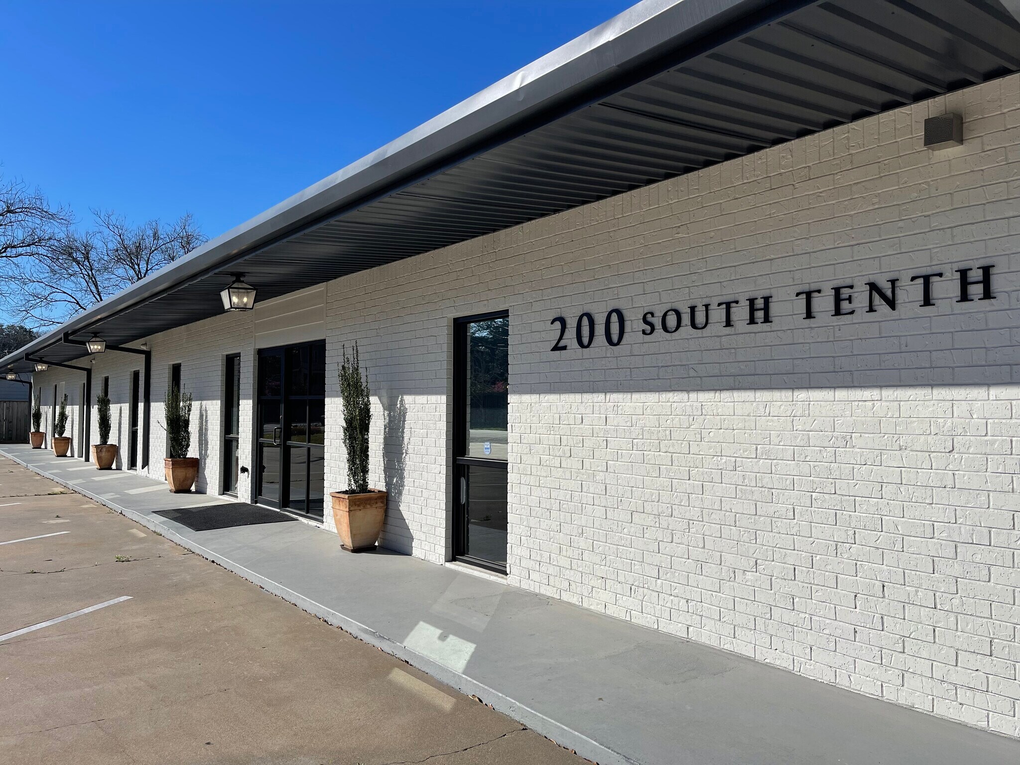 200 S 10th St, Richmond, TX à louer Photo du bâtiment- Image 1 de 17