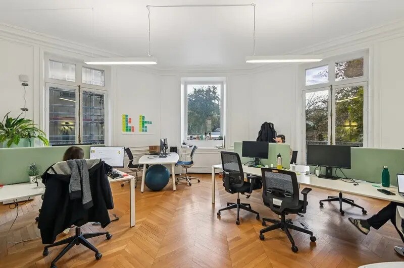 65 Rue D'Anjou, Paris for lease - Interior Photo - Image 2 of 9