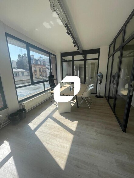 Bureau dans Boulogne-Billancourt à louer - Photo du bâtiment - Image 3 de 11