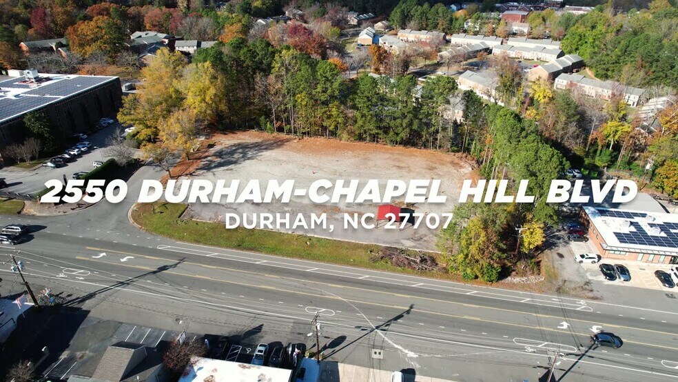 2550 Durham Chapel Hill Blvd, Durham, NC à louer - Vidéo sur l’inscription commerciale - Image 2 de 9