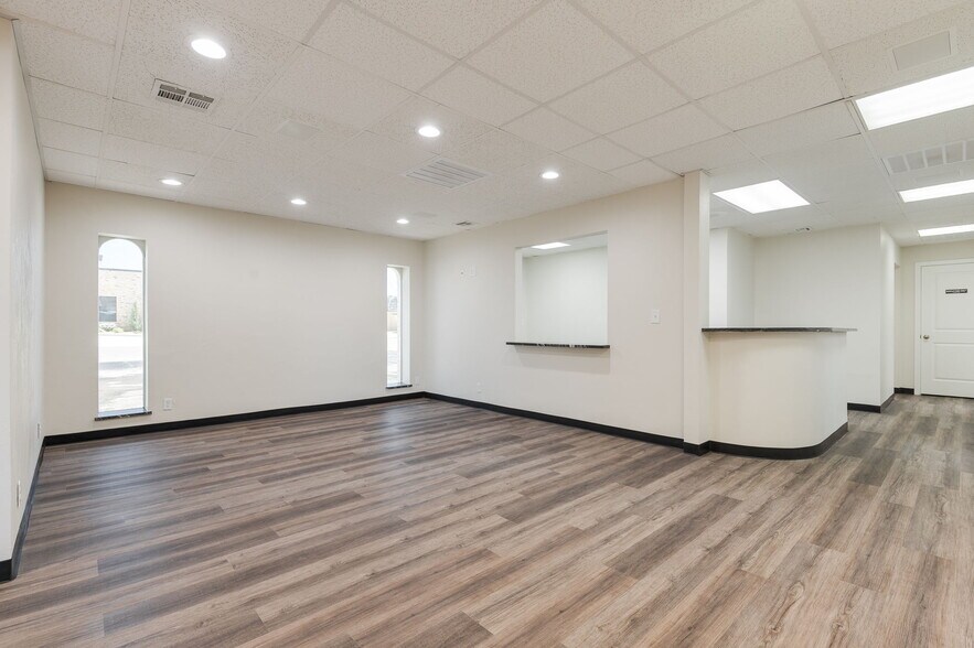 2812-2816 W Hefner Rd, Oklahoma City, OK à louer - Photo du bâtiment - Image 3 de 8