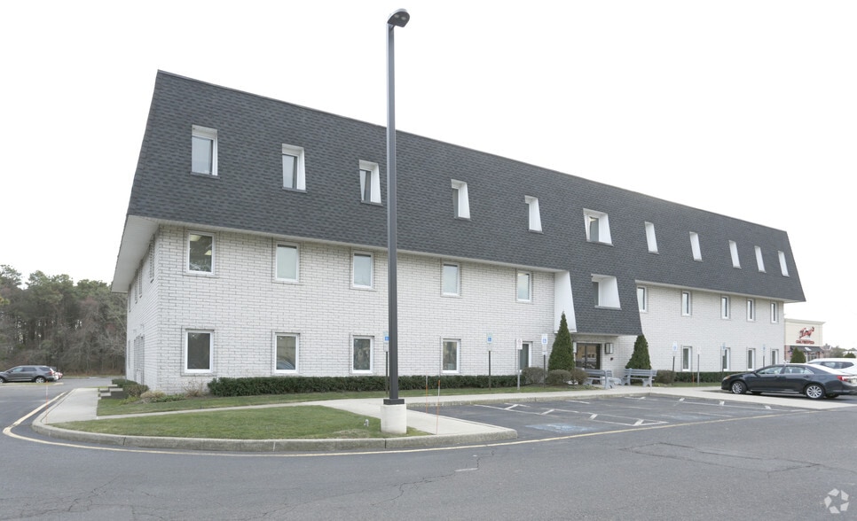 525 Route 70, Brick, NJ for lease - Building Photo - Image 3 of 12
