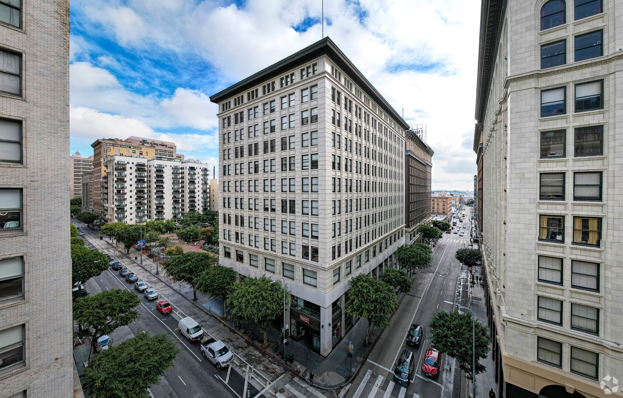 460 S Spring St, Los Angeles, CA à louer Photo du bâtiment- Image 1 de 18