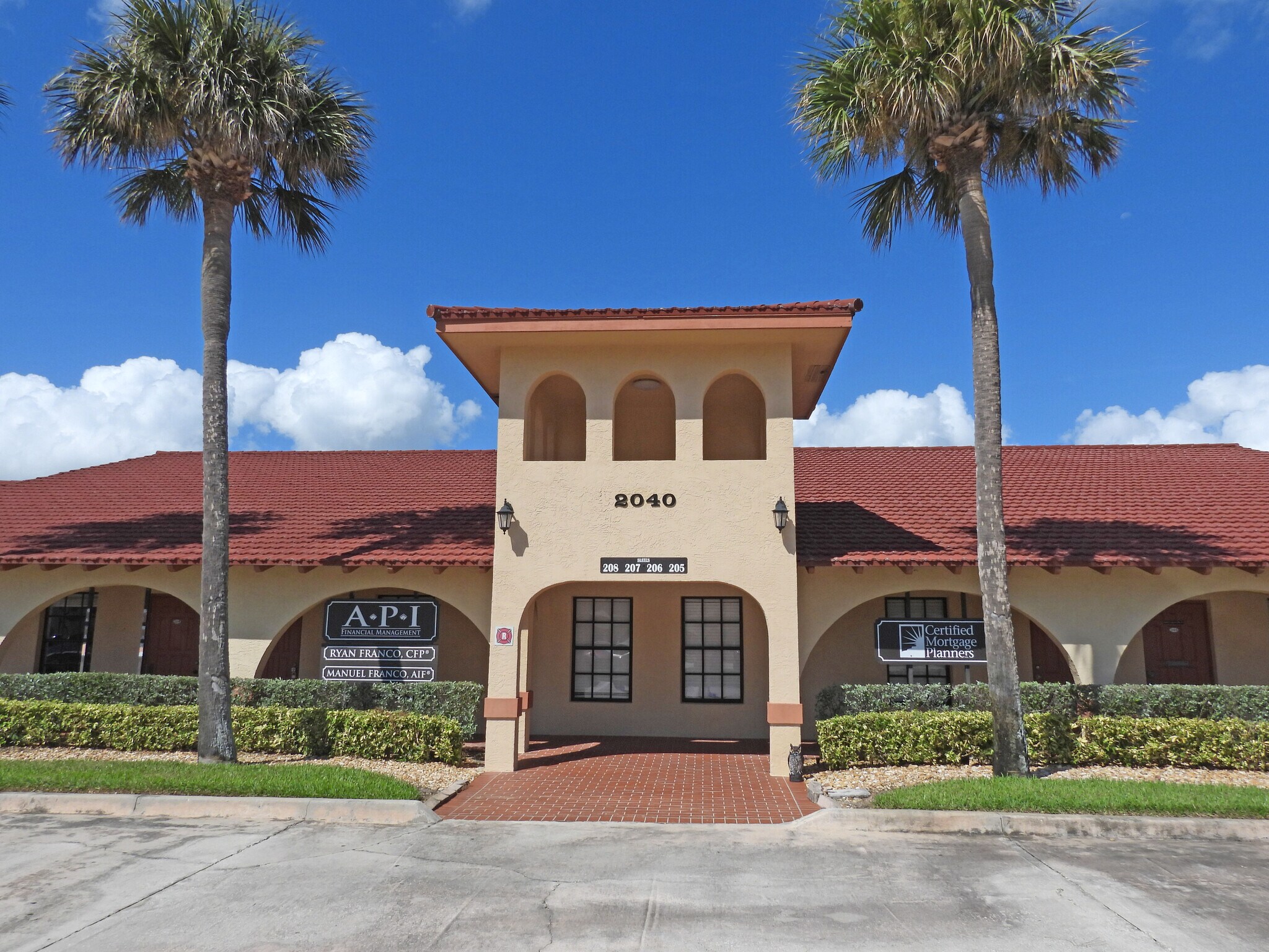 2040 Highway A1A, Indian Harbour Beach, FL à louer Photo du bâtiment- Image 1 de 19