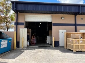 5961 Northland Rd, Fort Myers, FL à louer Photo intérieure- Image 2 de 2