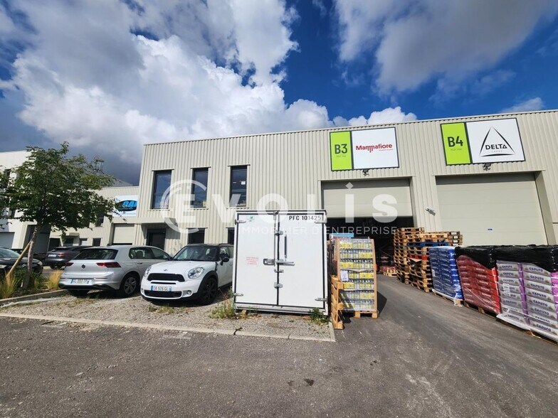 55 Rue Emile Zola, Décines-Charpieu à louer - Photo du bâtiment - Image 3 de 22