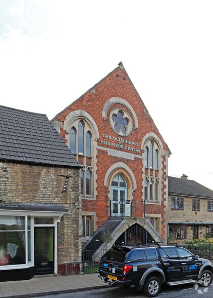 43B High St, Irthlingborough à louer - Photo du bâtiment - Image 2 de 2