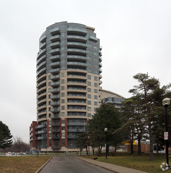 25 Fontenay Ct, Toronto, ON à louer - Photo du bâtiment - Image 2 de 5