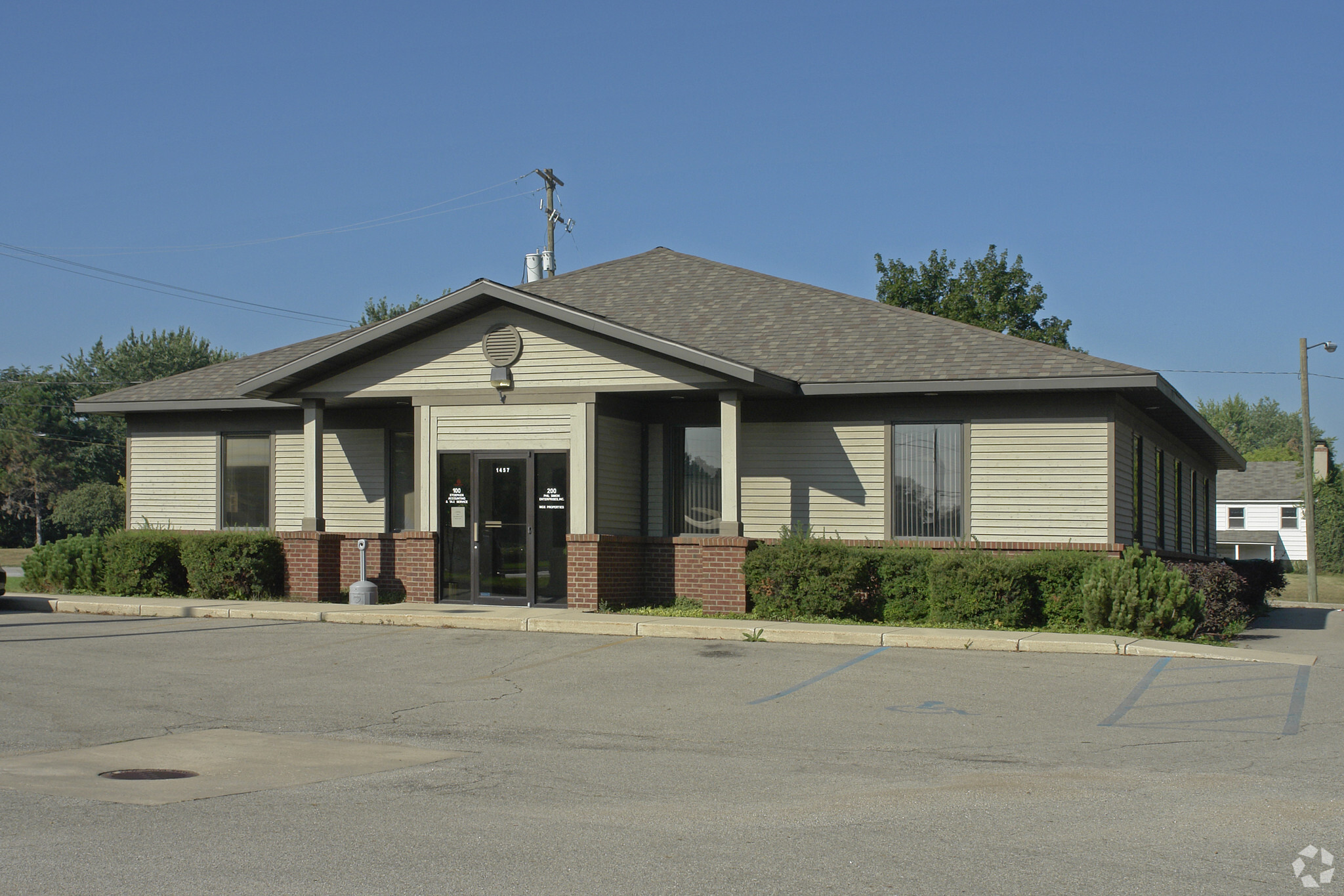 1457 44th St, Grand Rapids, MI for sale Primary Photo- Image 1 of 1