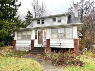 Plus de détails pour 21950 Euclid Ave, Euclid, OH - Vente au détail à vendre