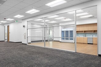 680 N McCarthy Blvd, Milpitas, CA à louer Photo intérieure- Image 2 de 9