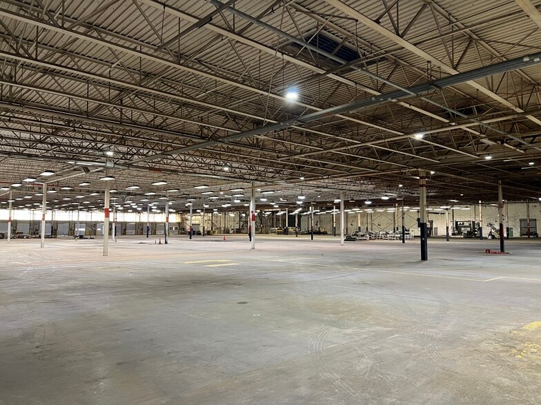 533 Forest Rd, Hazleton, PA for sale - Building Photo - Image 3 of 7