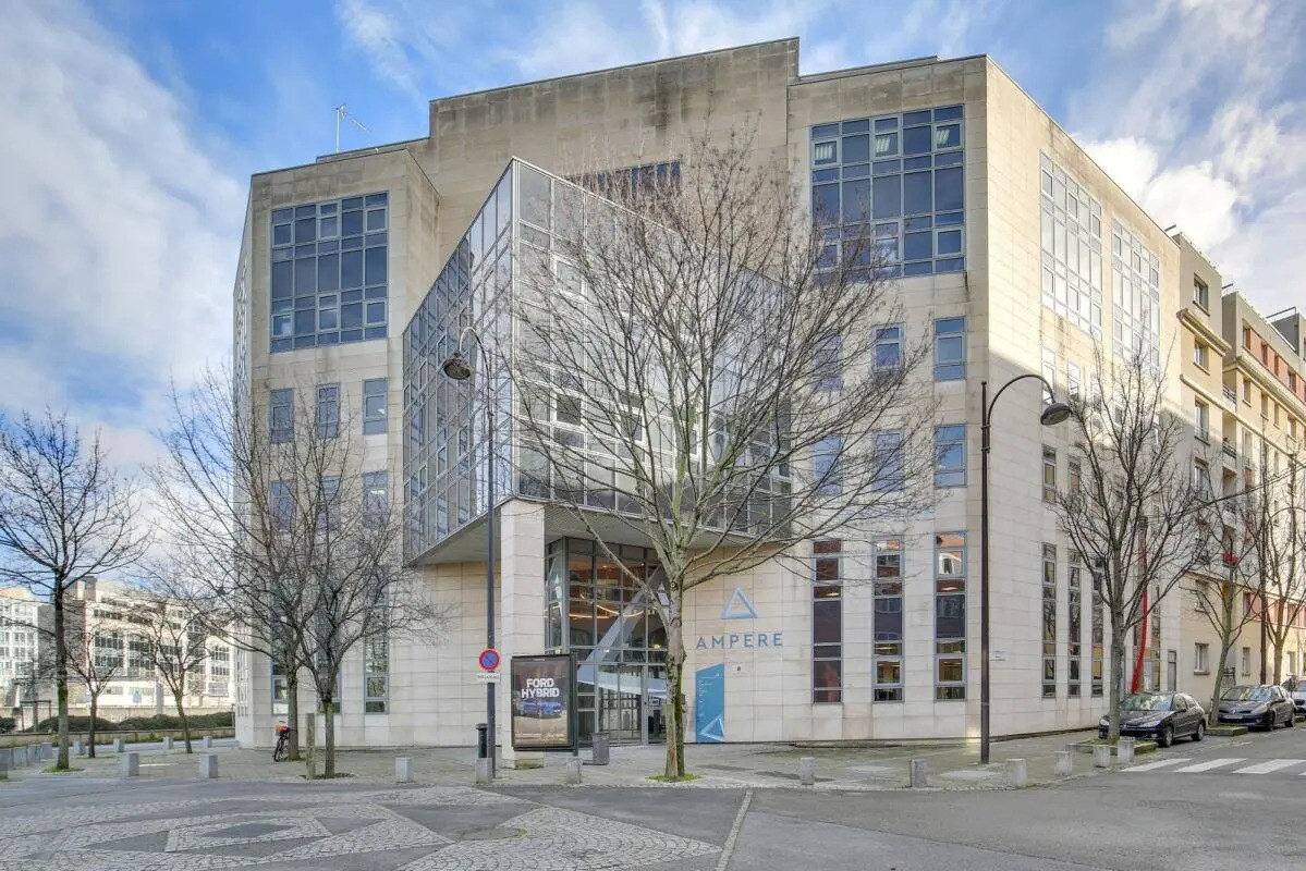 8 Rue Eugène Et Armand Peugeot, Rueil-Malmaison à louer Photo du bâtiment- Image 1 de 6