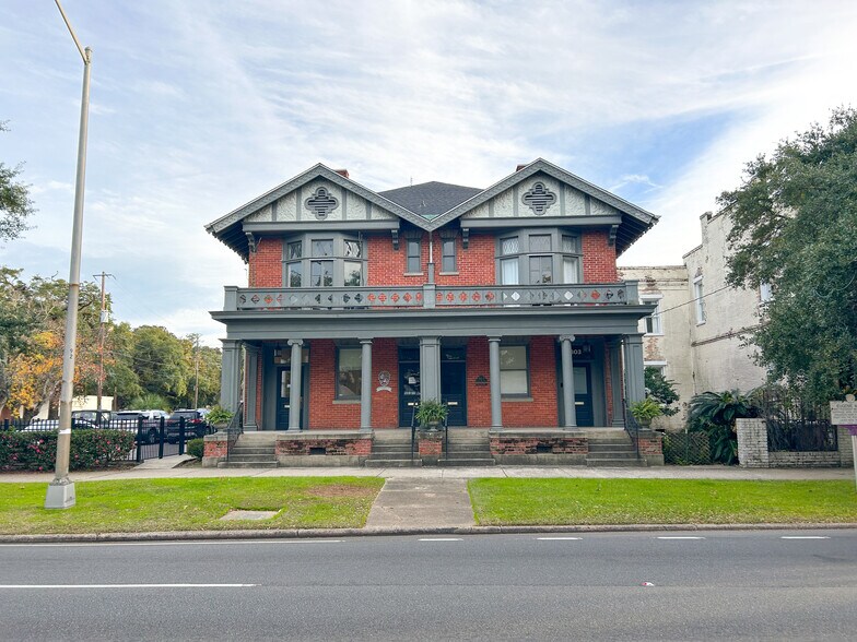 803 Government St, Mobile, AL à louer - Photo du bâtiment - Image 1 de 9