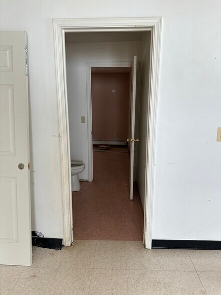 6300 W Port Bay Rd, Wolcott, NY à louer - Photo du bâtiment - Image 3 de 7