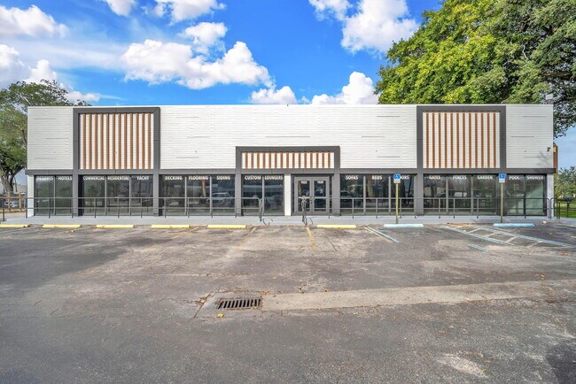 Plus de détails pour 1920-1934 Stirling Rd, Dania Beach, FL - Commerce de détail à louer