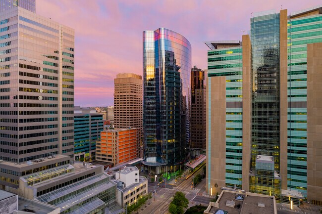 Plus de détails pour 707 5th St SW, Calgary, AB - Bureau à louer