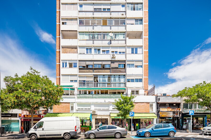 Calle de Melchor Fernández Almagro, 76, Madrid, Madrid for lease - Primary Photo - Image 1 of 2