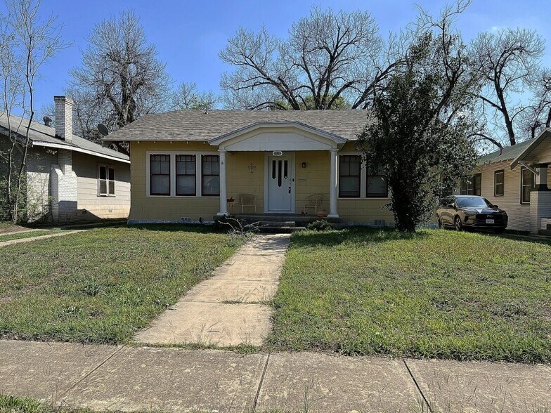 1116 Rigsby Ave, San Antonio, TX for sale - Primary Photo - Image 1 of 1