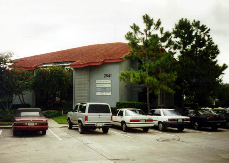 2841 Executive Dr, Clearwater, FL à vendre - Photo du bâtiment - Image 2 de 20