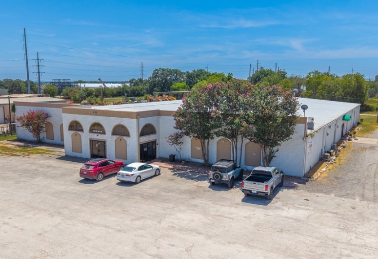 735 E Interstate 10, Seguin, TX for sale - Building Photo - Image 2 of 11