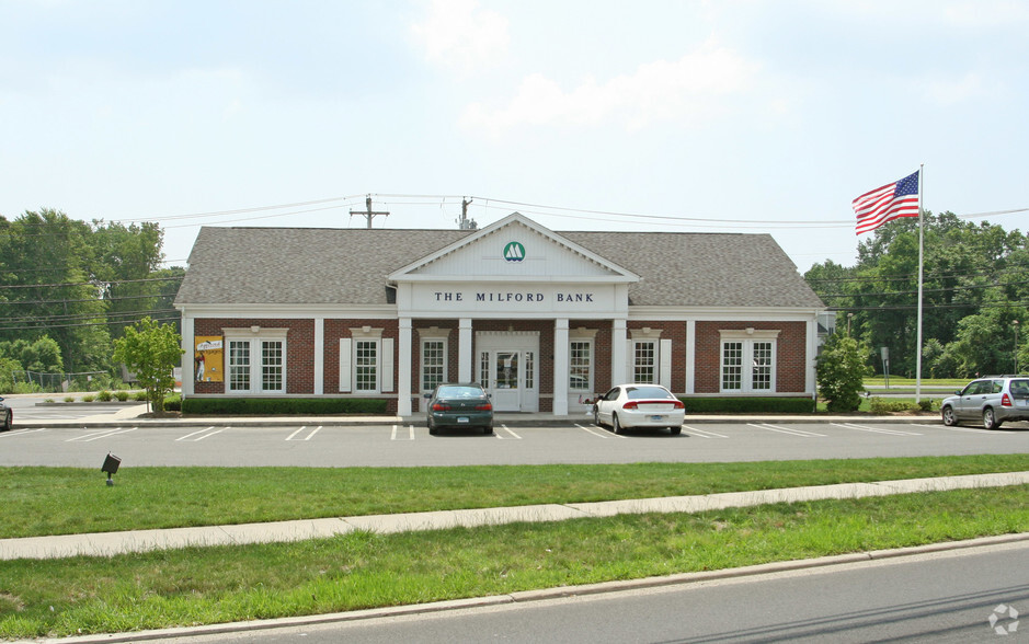 1455 Boston Post Rd, Milford, CT for lease - Primary Photo - Image 1 of 2