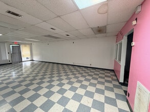 2801 N Alexander Dr, Baytown, TX for lease Interior Photo- Image 2 of 7