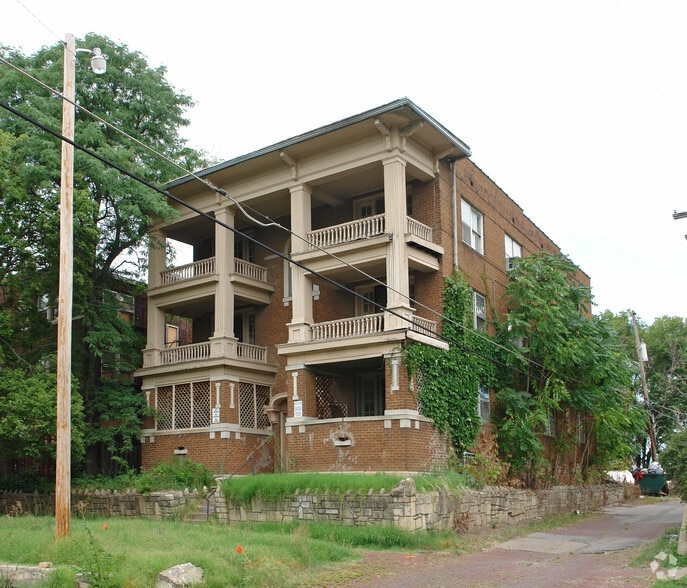 630 SW Taylor St, Topeka, KS for sale - Building Photo - Image 3 of 6