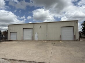 2125 W Sheridan Ave, Oklahoma City, OK for lease Building Photo- Image 1 of 11