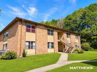 More details for Colonial & Northpointe Apartments – Multifamily for Sale