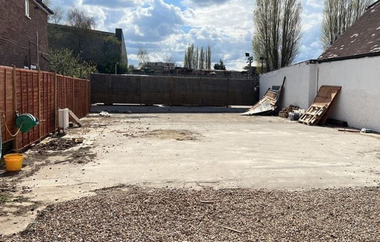 36 Hampton Rd W, Feltham for lease Primary Photo- Image 1 of 2