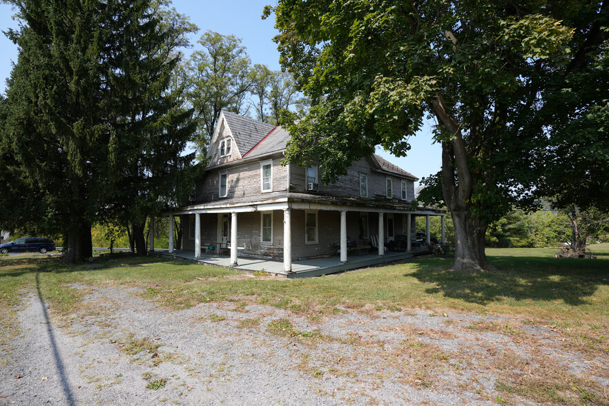 1868 Blakeslee Boulevard Dr E, Lehighton, PA à vendre - Photo principale - Image 1 de 23