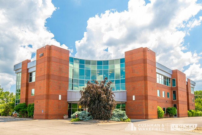 Plus de détails pour 701 White Pond Dr, Akron, OH - Bureau/Médical à louer