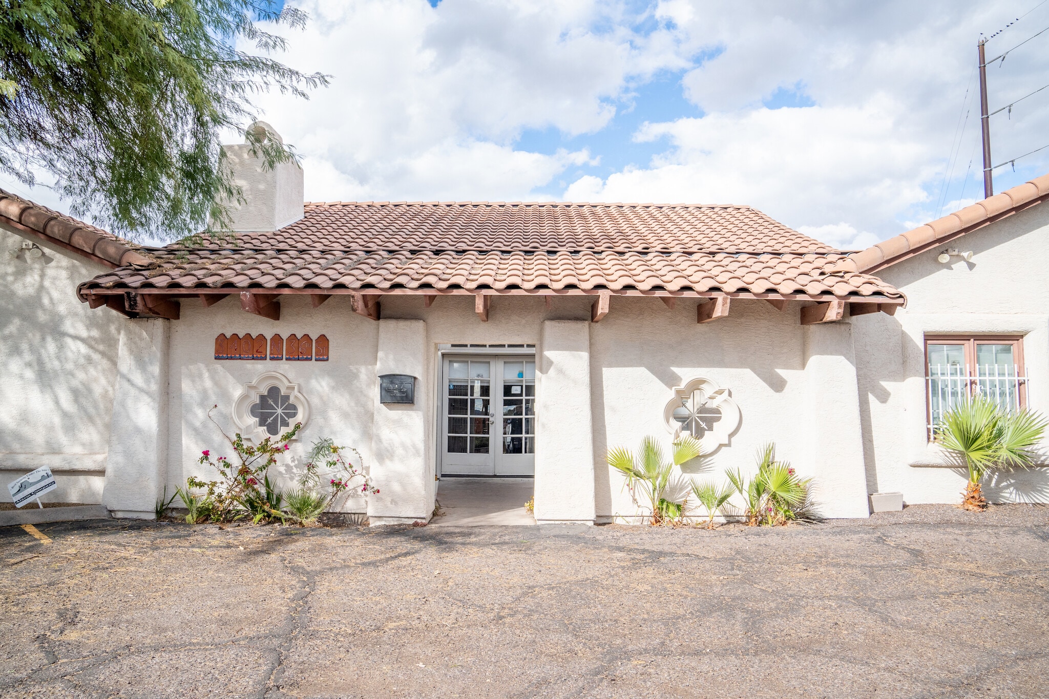 3402 N 36th St, Phoenix, AZ for lease Primary Photo- Image 1 of 14