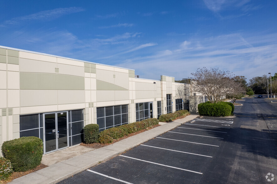 6500 Bowden Rd, Jacksonville, FL for lease - Building Photo - Image 2 of 10