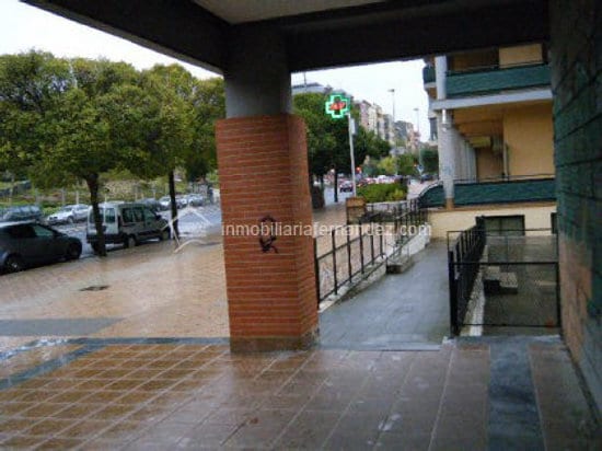 Retail in Cáceres, Cáceres for lease - Building Photo - Image 2 of 4