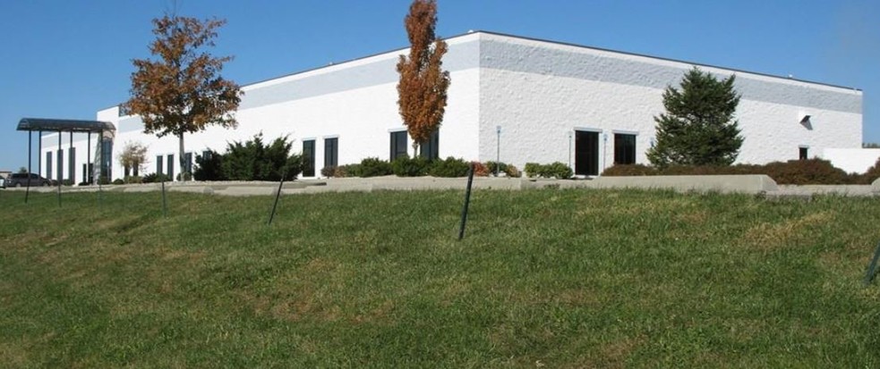 554 Pit Rd, Brownsburg, IN for lease - Building Photo - Image 3 of 6